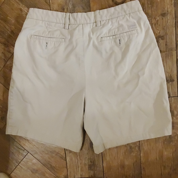 Izod Men's shorts size 36 - Picture 3 of 3